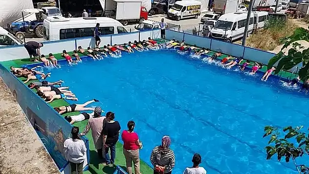Kiraz Belediyesi'nde yüzme kurslarına ilgi yoğun oldu