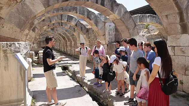 Konak'ta çocuklara kültürel miras bilinci aşılanıyor