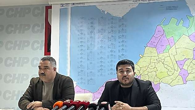 Konak'ta mahalle birleşmesi krizi: CHP'den karara sert tepki