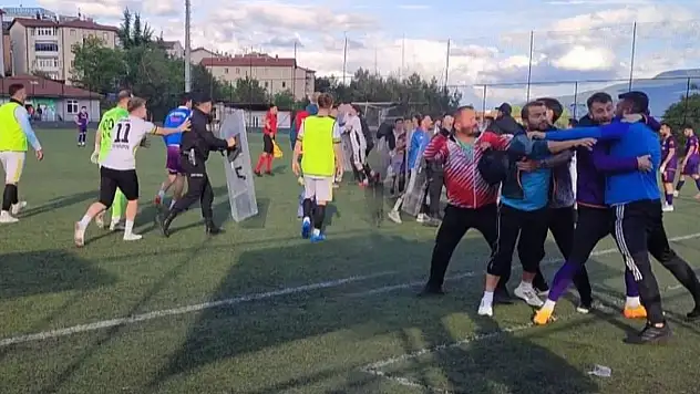 Köyler arası futbol maçlarında ortalık karıştı: Yeşil saha savaş alanına döndü