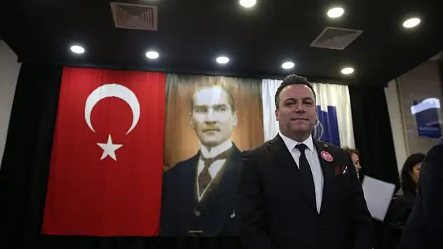 Kuşadası'nda kriz sonrası yeni dönem başladı: Tahsin Demirtaş başkanvekili seçildi