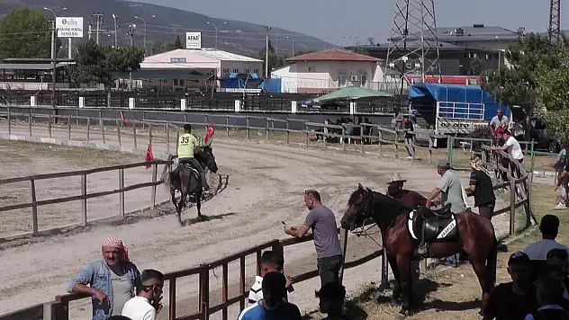 Kütahya'da rahvan rüzgarı