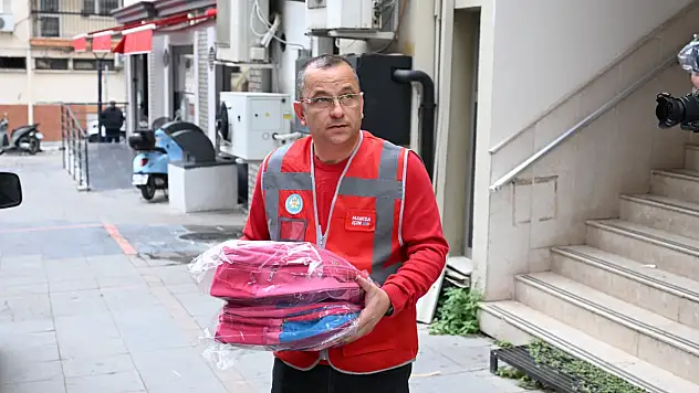 Manisa Büyükşehir Belediyesi'nden 15 bin öğrenciye eğitim desteği