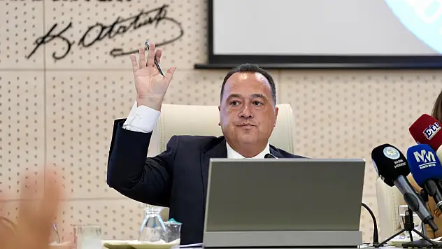 Manisa Büyükşehir meclisi'nde gündem yoğundu