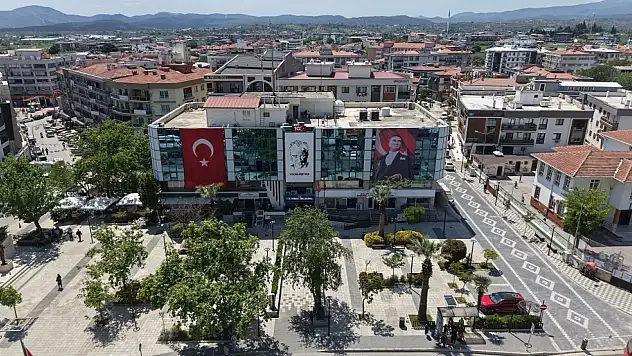 Menderes Belediyesi'nden İlkay Çiçek açıklaması