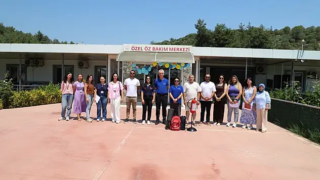 Menderes'te engelli bireylere özel deprem eğitimi