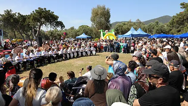 Menderes'te festival coşkusu gökyüzüne taştı