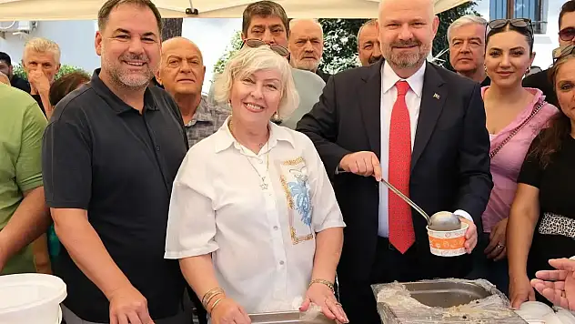 Menemen'de aşure krizi