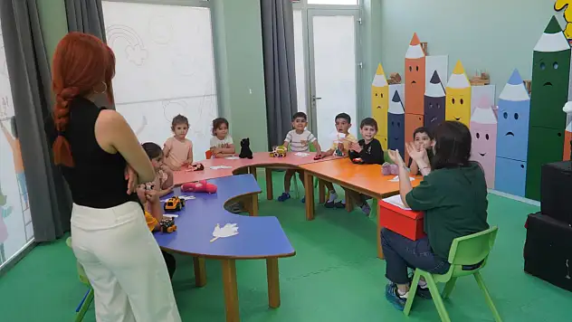 Miniklere hak, güvenlik ve farkındalık dersi