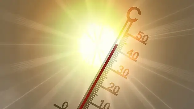 O ilçede termometre 50 dereceyi gördü!