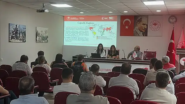 Ödemiş'te fidan üreticilerine turunçgil hastalıkları eğitimi