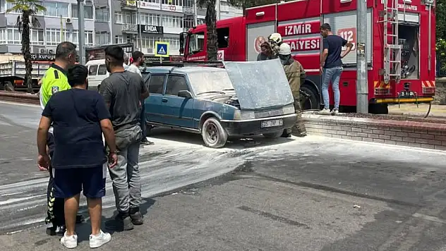 Ödemiş'te Seyir Halindeki Araç Alev Aldı