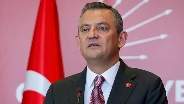 Özel'den Kılıçdaroğlu yönetimine sert eleştiri: 'CHP'yi yüzde 1'lere düşürdüler'