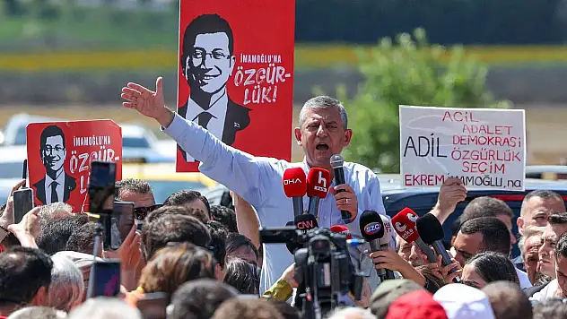 Özgür Özel'den Cumhurbaşkanı adaylığı mesajı: 'Bizden biri Cumhurbaşkanı olacak'