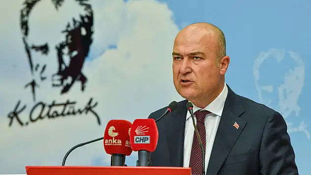 Özgür Özel'den yeni hamle: Murat Bakan yeniden MYK kadrosuna alındı
