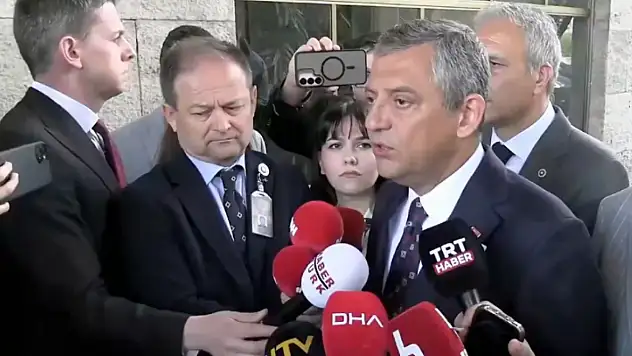 Özgür Özel: 'Olağanüstü kurultay için imzalar toplanıyor'
