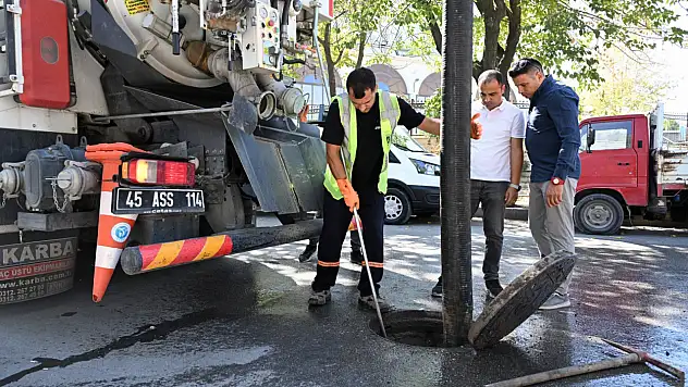 Sanayi esnafından Manisa Büyükşehir Belediyesi ve MASKİ'ye teşekkür