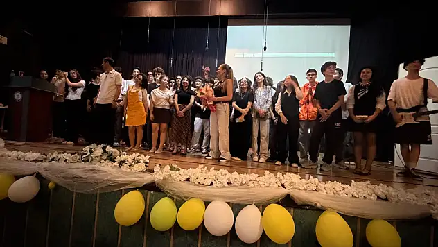 Şehit Ahmet Özsoy Fen Lisesi'nde İngilizce rüzgârı esti
