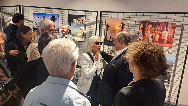 Şenay Düdek'ten 50. yıla özel sergi: 'Hayat andan ibaret'