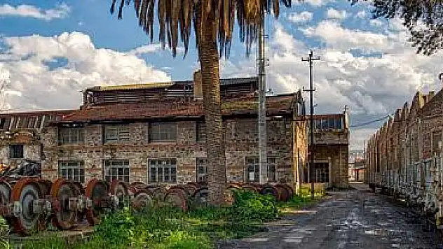 TCDD, İzmir'deki tarihi matbaayı kiraya veriyor