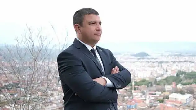 Tire Belediye Başkanı Hayati Okuroğlu CHP'den istifa etti!