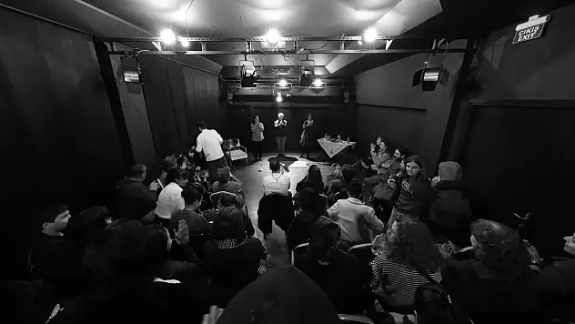 Tire'de bir ilk: Yetişkinlere masal etkinliği