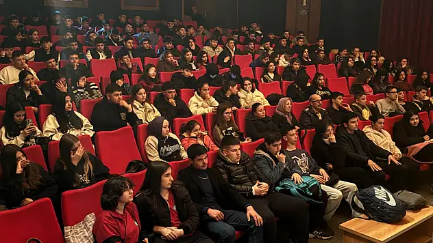 Tire'de Öğrencilere Özel Eğitim Konseri