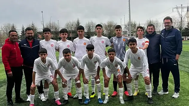 Tire U14 takımı iddiasını sürdürüyor
