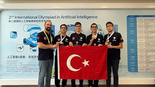 TÜBİTAK Fen Lisesi'nden Yapay Zeka Olimpiyatı'nda büyük başarı