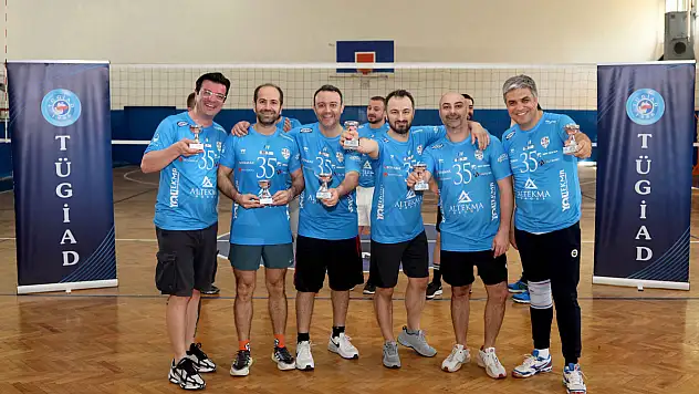 TÜGİAD Ege Şubesi baharı voleybol ile karşıladı