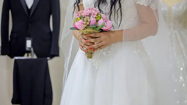 Ücretsiz gelinlik ve damatlık evi hizmete açıldı