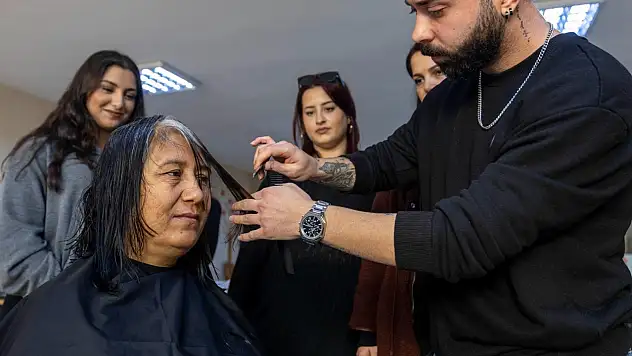 Ücretsiz saç bakımı ve bilinçlendirme hizmeti bir arada