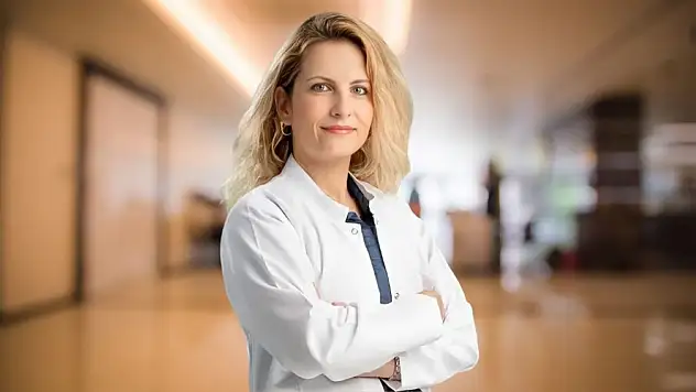 Uz. Dr. Hülya Deveci: Güneşin ışınları göz sağlığını tehdit ediyor