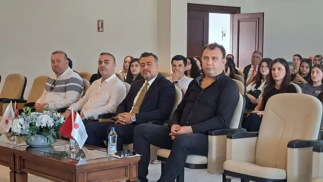 Yarınlara iz bırakan genç gazeteciler ödüllerine kavuştu