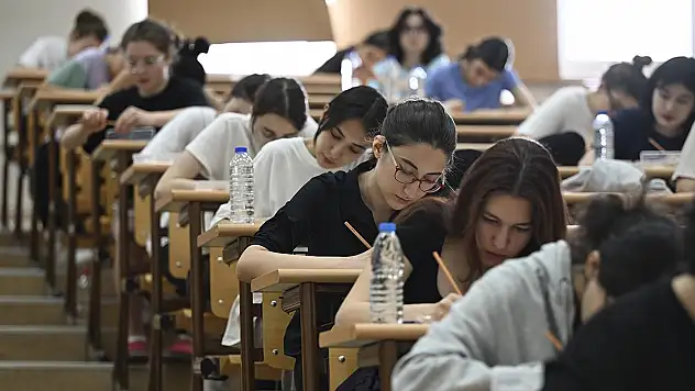 YKS sonrası tercih maratonu başladı: İşte illere göre öne çıkan meslekler