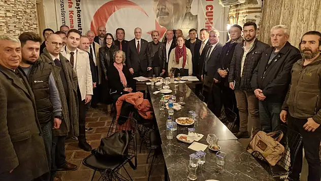 Zafer Partisi İzmir İl Başkanlığı Bölgesel Danışma Toplantıları'nın ilkini Tire'de yaptı