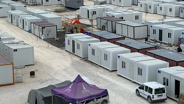 Acı hatıraların yerini lüks yapılar alıyor: Bayraklı konteyner kente 1034 konut!