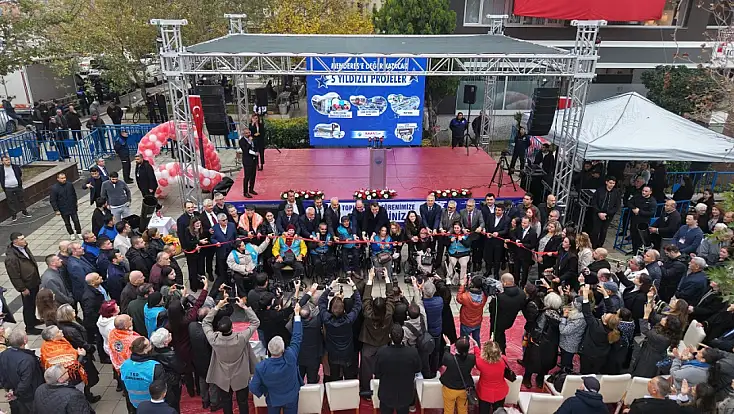Menderes’te tarihi gün: 5 yıldızlı projelerin toplu açılışı yapıldı