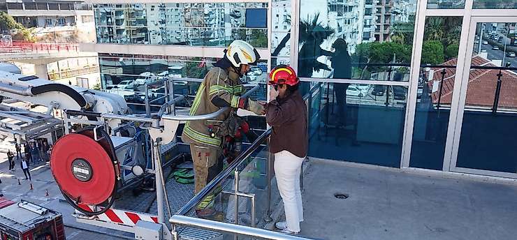Bayraklı Belediyesi'nde yangın ve acil durum tatbikatı