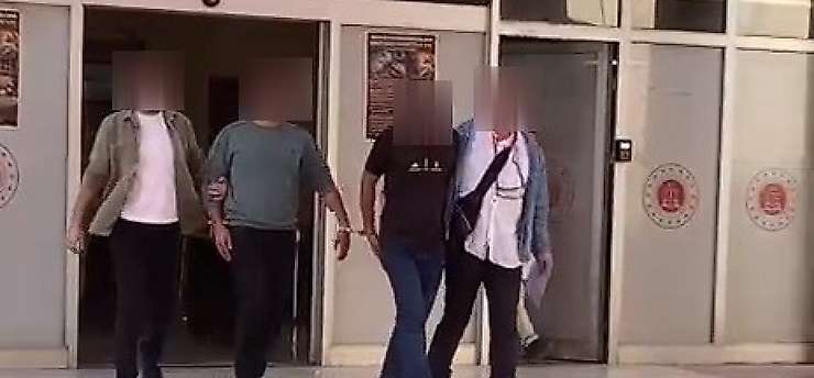 Bergama'da uyuşturucu hap ele geçirildi: 2 tutuklama
