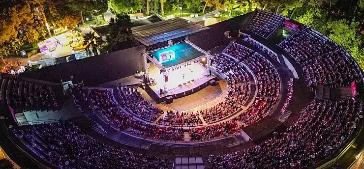 İzmir'de Belediye Kültür Merkezleri ve Etkinlik Rehberi