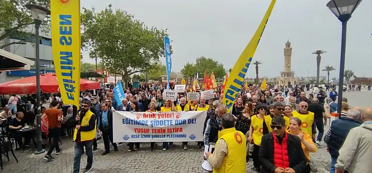 İzmir'de okullardaki şiddete protesto: Eğitim Sendikalarından Bakan Tekin'e istifa çağrısı