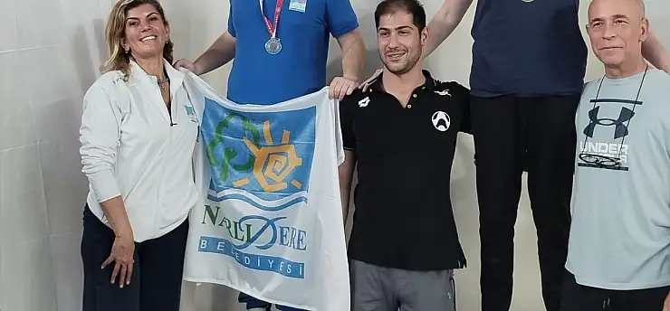 İzmir'de Sarp Börekçi fırtınası: 8 madalya ve 4 branşta Türkiye barajı