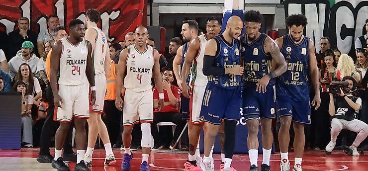 Karşıyaka, Fenerbahçe'ye 25 sayı farkla yenildi