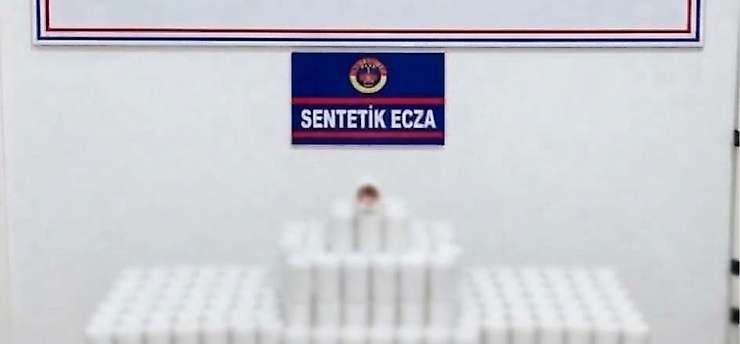 Manisa'da 42 bin 534 sentetik hap ele geçirildi