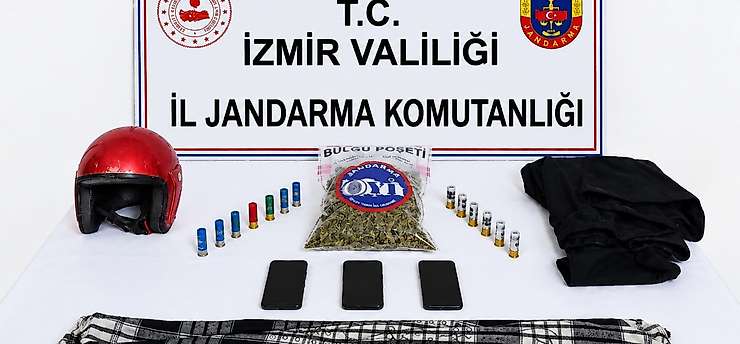 Ödemiş'te park halindeki araçlara tüfekli saldırı: 2 tutuklama