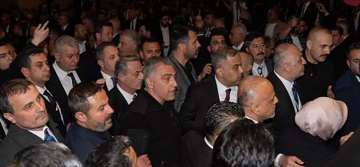 TBB seçiminde İmamoğlu'nun mektubu gerilimi: Kürsüde arbede yaşandı, toplantıya ara verildi