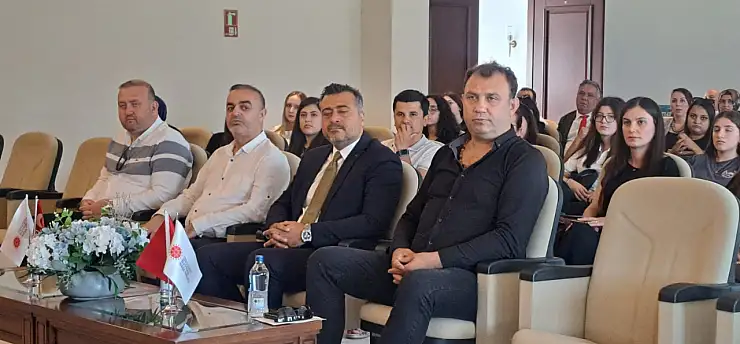 Yarınlara iz bırakan genç gazeteciler ödüllerine kavuştu
