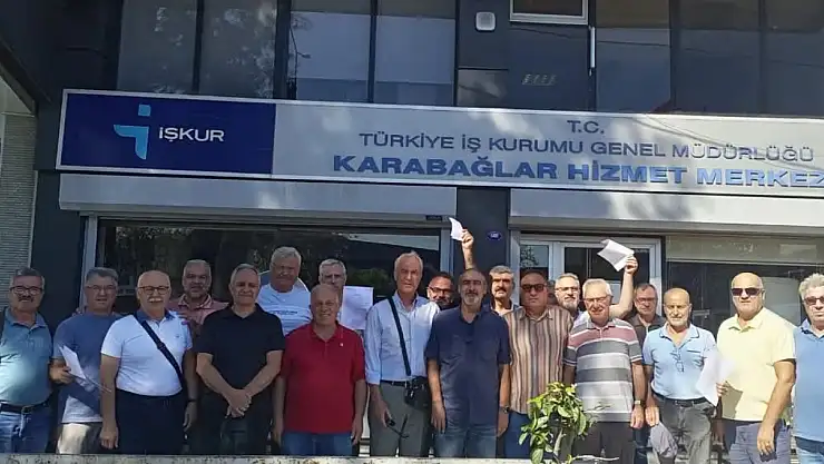 99 ilde İŞ-KUR önünde toplu iş başvurusu yapıldı