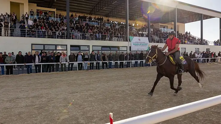 Afyonkarahisar'da Rahvan Binicilik Türkiye şampiyonası coşkusu